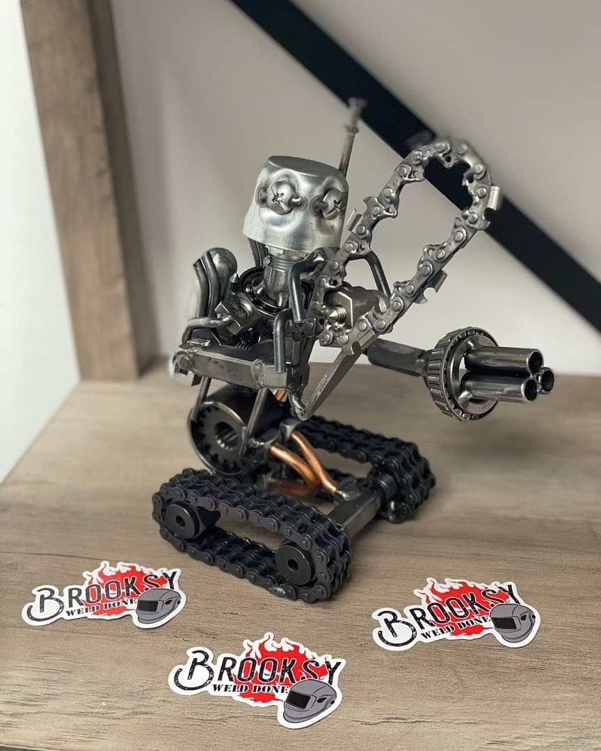 Battlebot scrap metal art by Brian Brooks aka @brooksy_weld_done